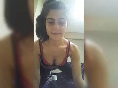 Tugba turkish lady masturbate