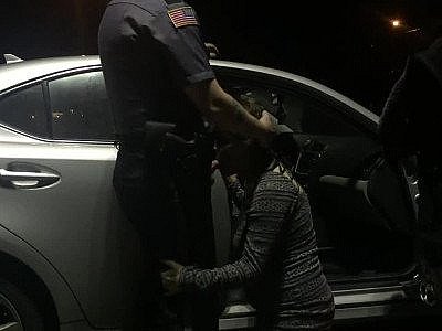 I'm sucking and getting drilled in a parking lot