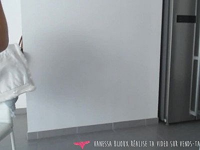 Booty Shake - French Amat Lady at Home - Vends-ta-culotte