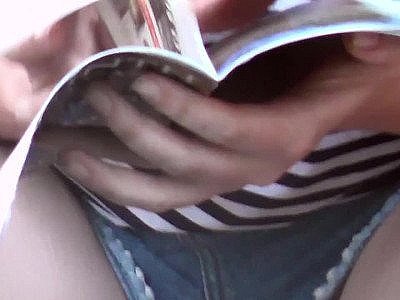 Upshort no panties hairy pussy