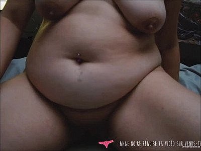 Ange Noire French amat Cougar masturbates Vends-ta-culotte