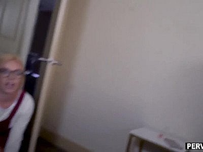 Crazy like triangle with my stepmom and young girl stepsis HD