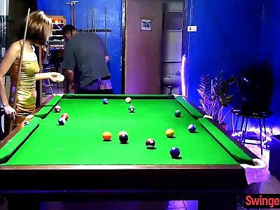 Petite Thai hooker bride goes with stranger short time HD