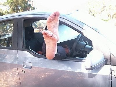 Hot feet sexy wrinkled soles pointed toes long soles public