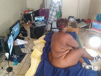 POV VIew Cougar Really enJoi's sucking Penis Amateur Homemade Fellatio