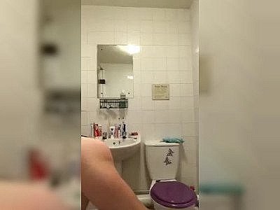 sexy american whore gets naughty on periscope