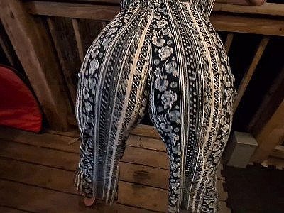 pretty white girl grinding outside