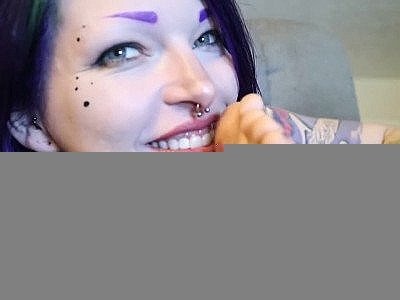 Goth lady self foot worship